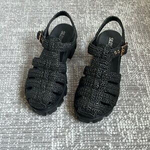 Fisherman sandals! 🖤